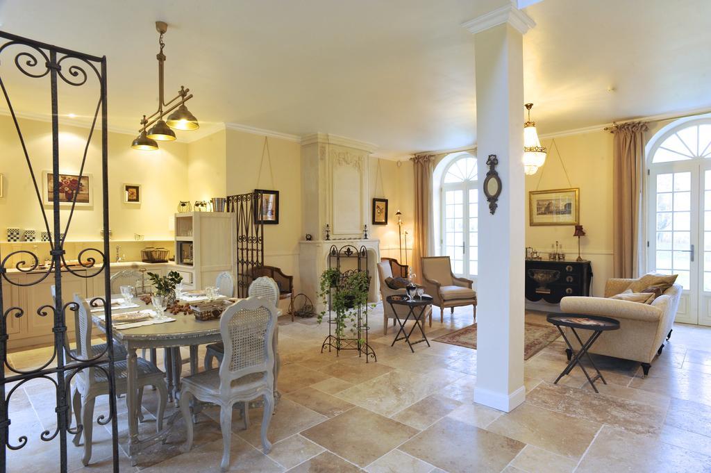 L'Orangerie Du Grand Jardin Vila Condé-sur-Seulles Quarto foto